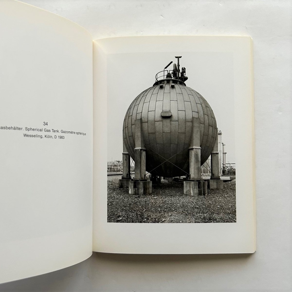 Bernd and Hilla Becher: Grundformen | 本まるさんかくしかく
