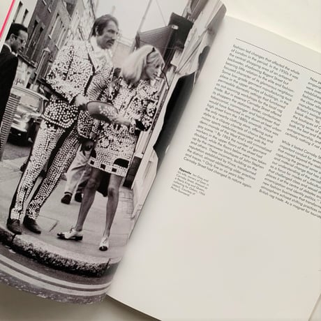 Swinging Sixties / V&A Publications