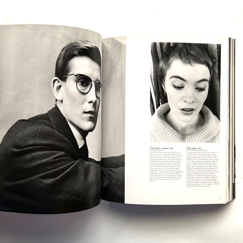 洋書 People in Vogue: A Century of Portraits People in Vogue A Century of Portraits by Derrick, Robin and Robin