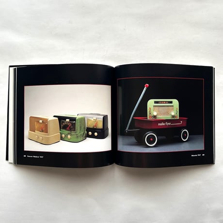 Radios Redux   Listening in Style / Philip Collins
