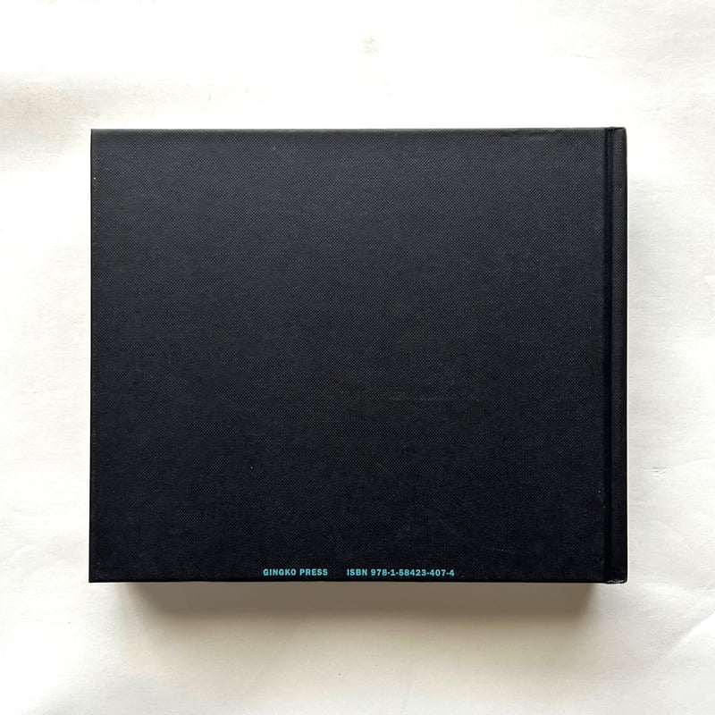 洋書　Store Front: New York Store Front NYC: Photographs of the City's Independent Shops