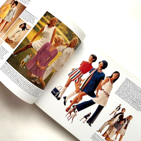 Fashionable Clothing from the Sears Catalogs（Early 1970s）