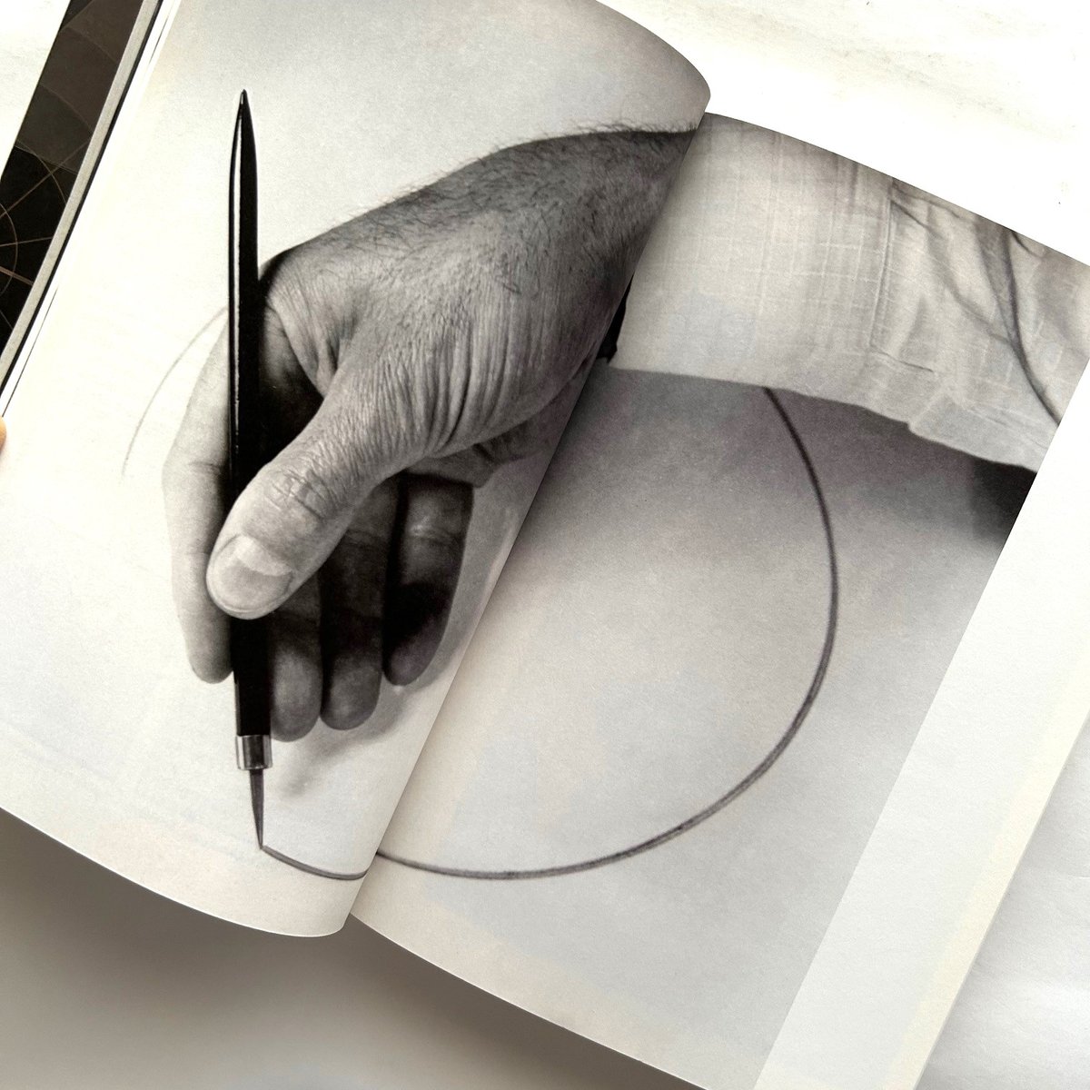 ヨハネス・イッテン 造形芸術への道 / 山野英嗣（編集）、西岡勉（意匠