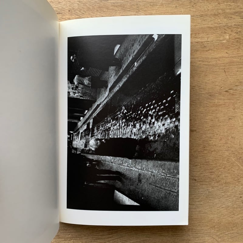 Josef Koudelka / Photo Poche 15 | 本まるさんかくしかく Josef Koudelka / Photo Poche 15 | 本まるさんかくしかく