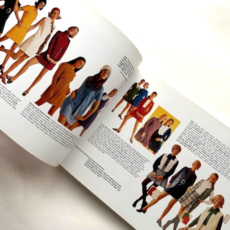Fashionable Clothing from the Sears Catalogs（Early 1970s）