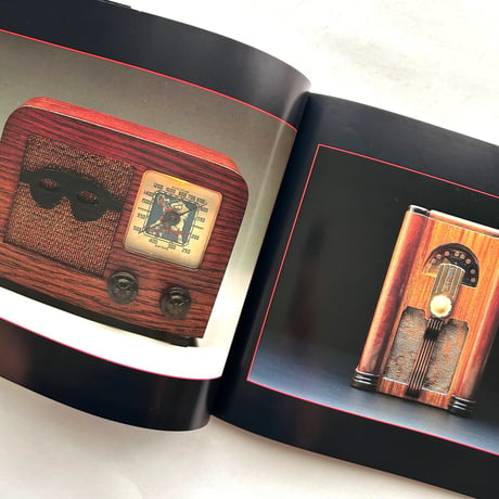 Radios Redux   Listening in Style / Philip Collins