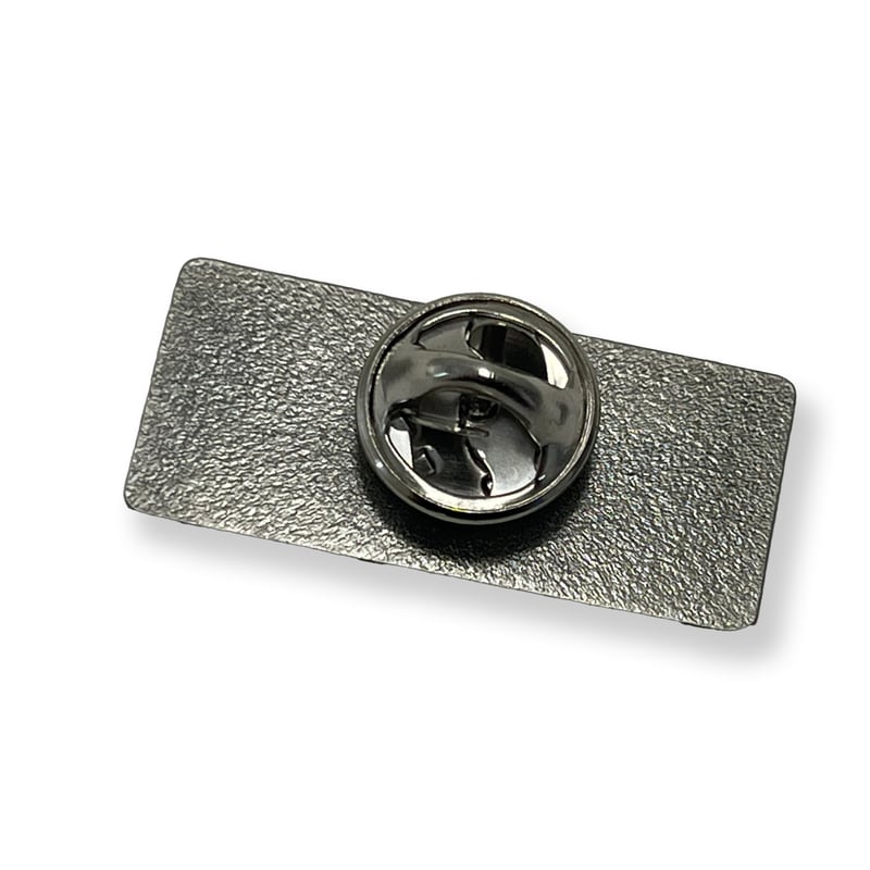 ピンバッジ＜バカ共相手のボランティアさロゴ＞ | swanky's movie store