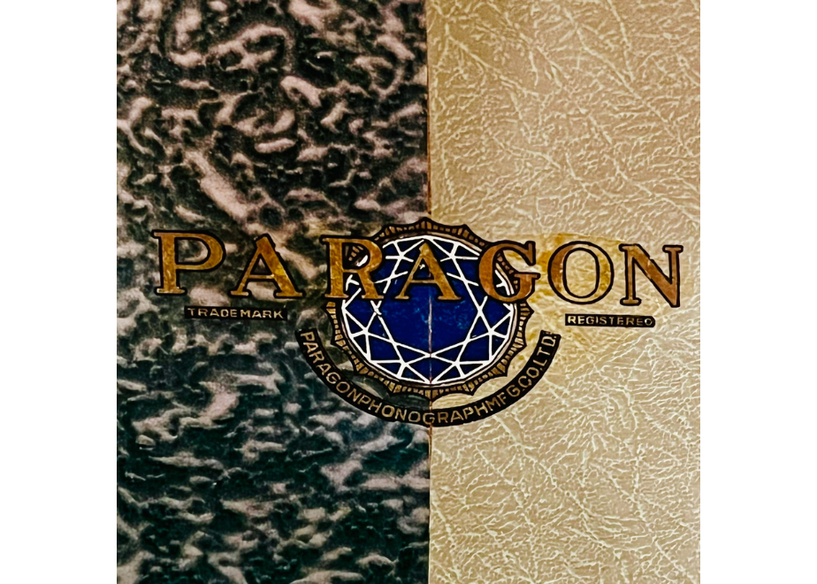 PARAGON 蓄音機 国産ポータブル型蓄音機「PARAGON」戦後型 | かふぇ あたらくしあ