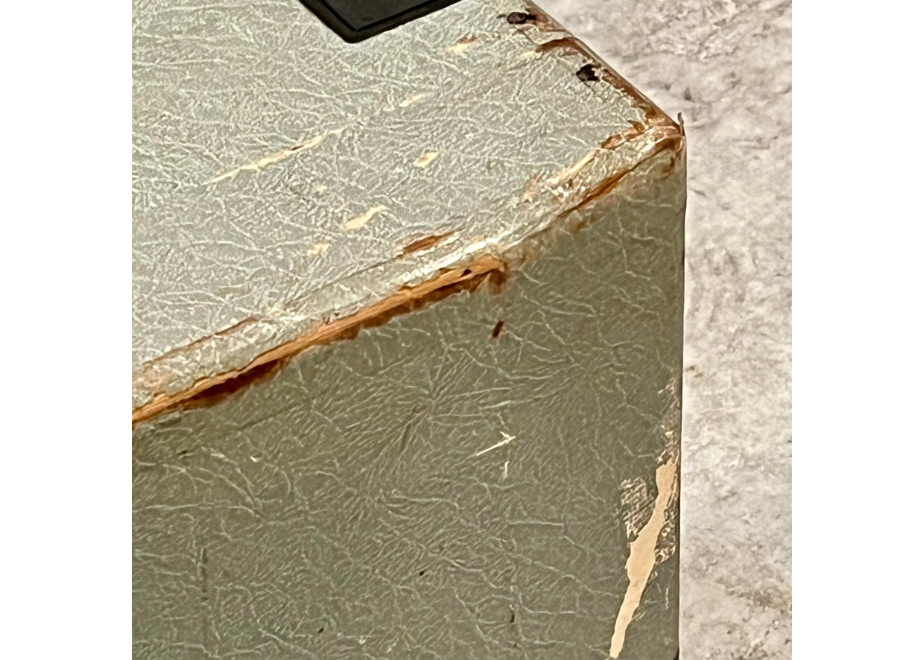 国産ポータブル型蓄音機「PARAGON」戦後型 | かふぇ あたらくしあ