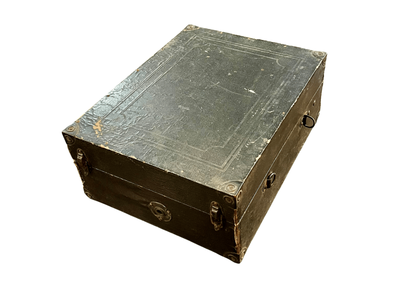 国産ポータブル型蓄音機「イーグル7号」 | かふぇ あたらくしあ