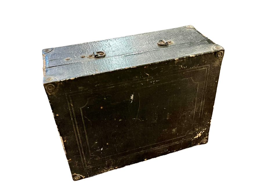 国産ポータブル型蓄音機「イーグル7号」 | かふぇ あたらくしあ