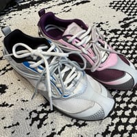 Bタイプスニーカー　お取り寄せ