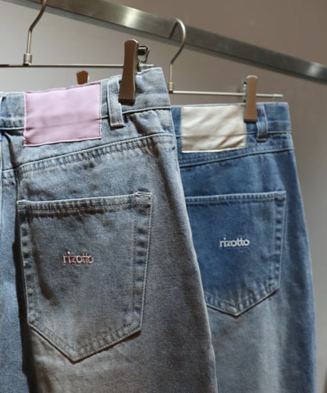 Logo Embroidery Tuck Denim【Light Blue】