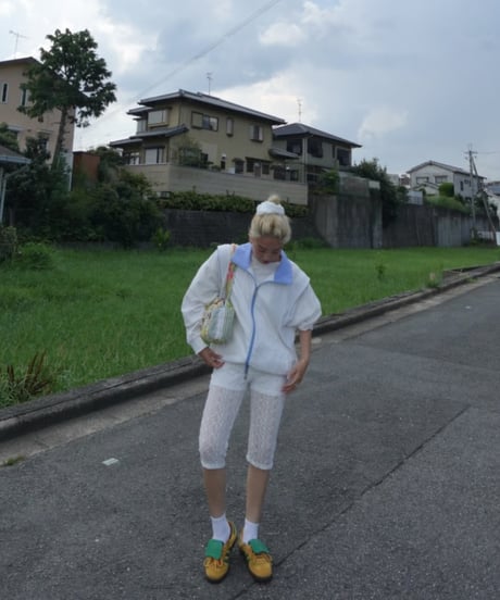 Lace Veil Capri Pants【White】