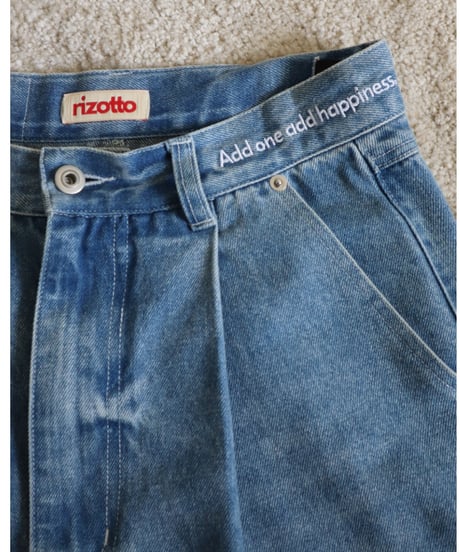 Logo Embroidery Tuck Denim【Blue】