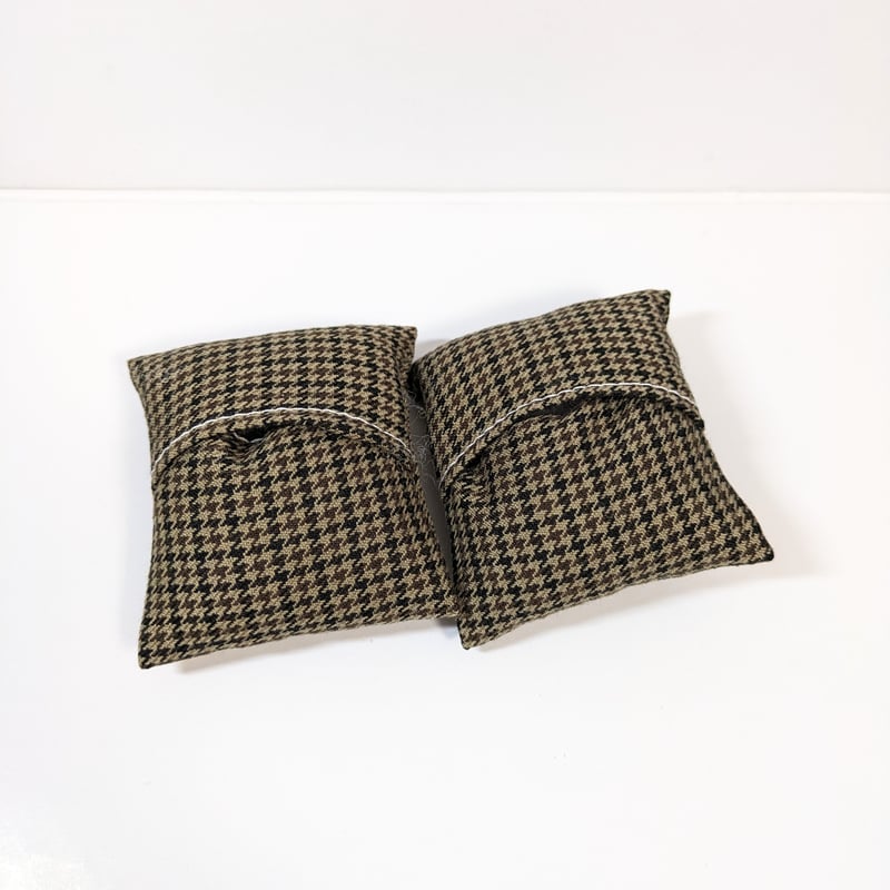 70年代【カリモク】チェック柄クッションのみ カリモク家具のチェック柄セパレートソファ入荷しました