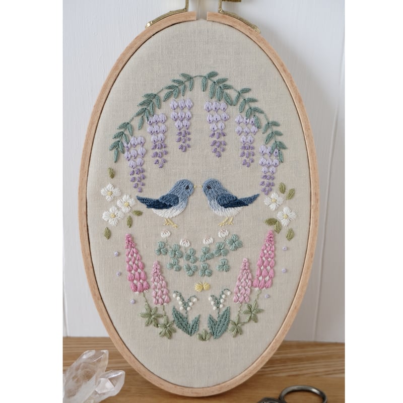 【初期・希少】ARTS&SCIENCE リネン スタッフコート（鍵刺繍入り ) 数量限定】花咲く森の刺繍キット | itonomori