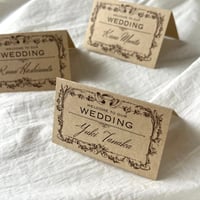 【Canvaテンプレート】Vintage Place Card｜ヴィンテージ二つ折り席札