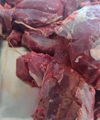 鹿肉ブロック(もも肉)