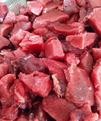 鹿肉ぶつ切り