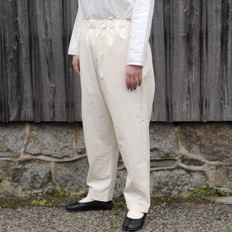 Yoli silk tuck skirt シルク100% Yoli silk tuck skirt シルク100% yoli◯silk tuck skirt