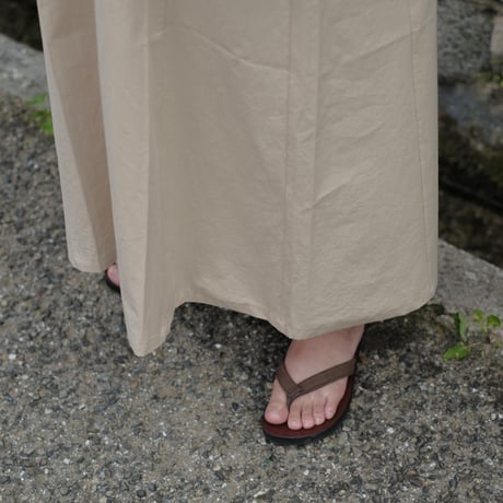 Yoli / Simple sleeveless onepiece / Beige