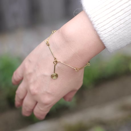 ITEM | gallery hito