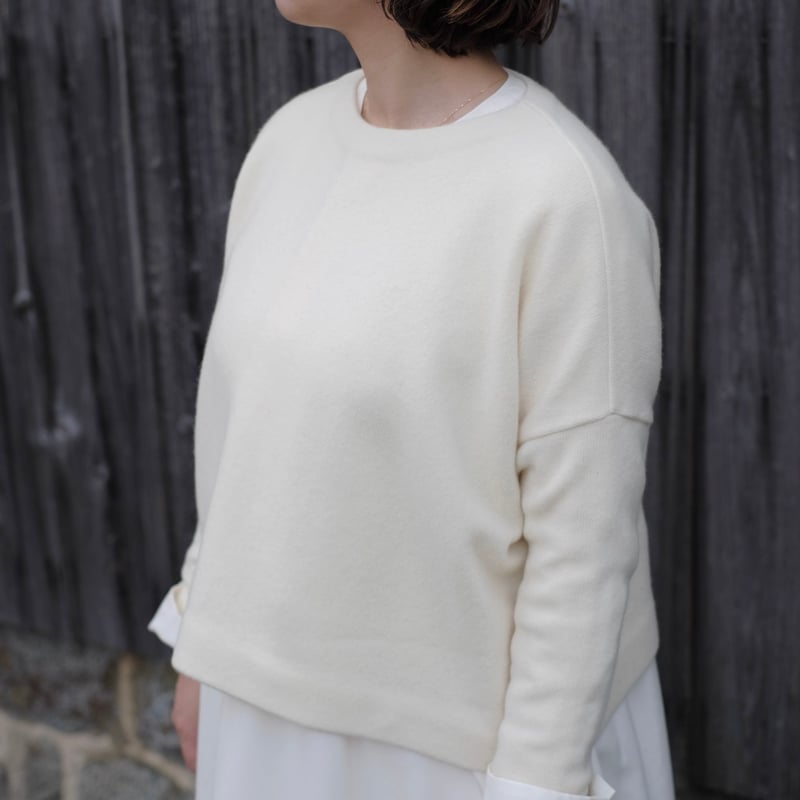 Yoli SHORT KNIT 長袖 Yoli / Short knit / White | gallery hito