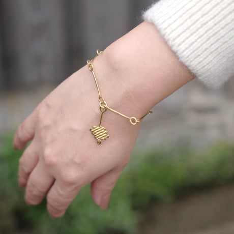 ITEM | gallery hito