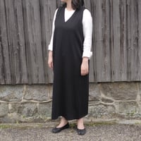 Yoli / Cotton v-neck sleeveless onepiece / Black / YL-KN05