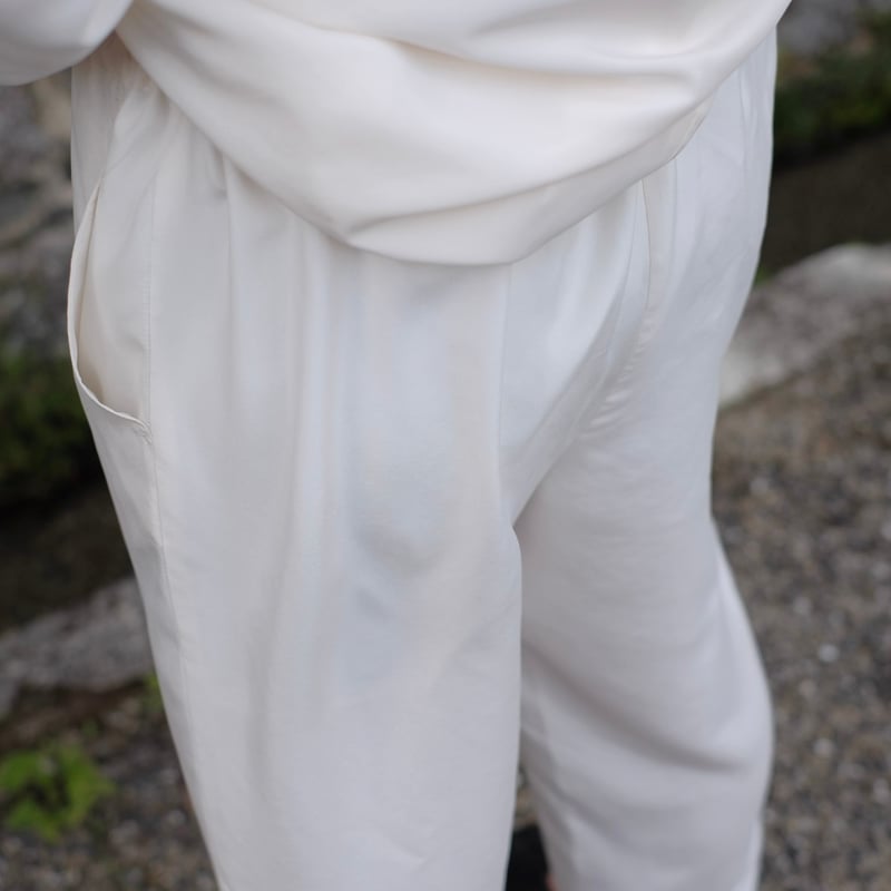 Yoli silk pants white サイズ1 ホワイト Yoli / Silk pants / White | gallery hito