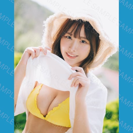 日向葵衣「キミとボクのアオイ夏」デジタル写真集