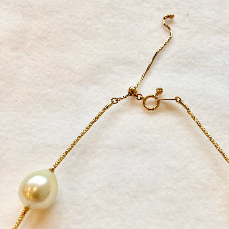 1412 K18 マルチカラー白蝶真珠デザインネックレス