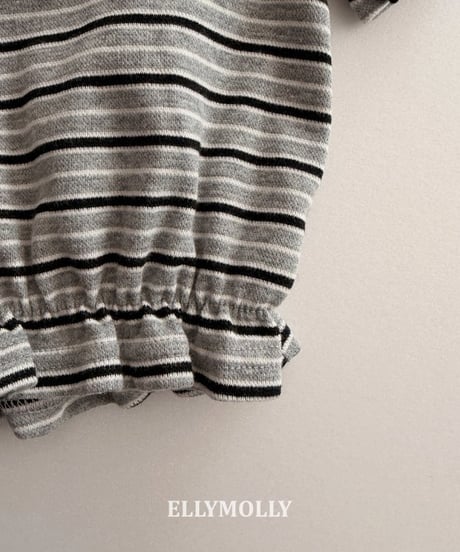 Curling Collar Frill T-Shirt
