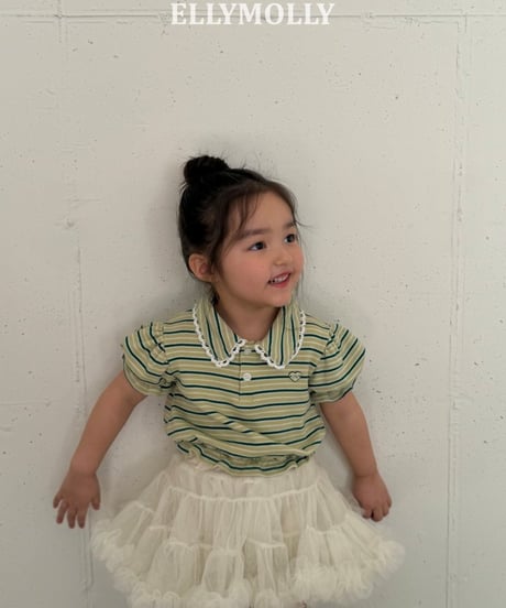 Curling Collar Frill T-Shirt