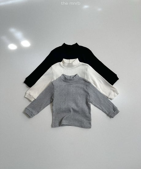 【minirobe】eyelet turtleneck tee