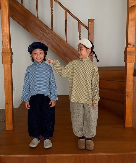 【cantuccistudio】Papillon Turtleneck Tee (Boxy Fit)