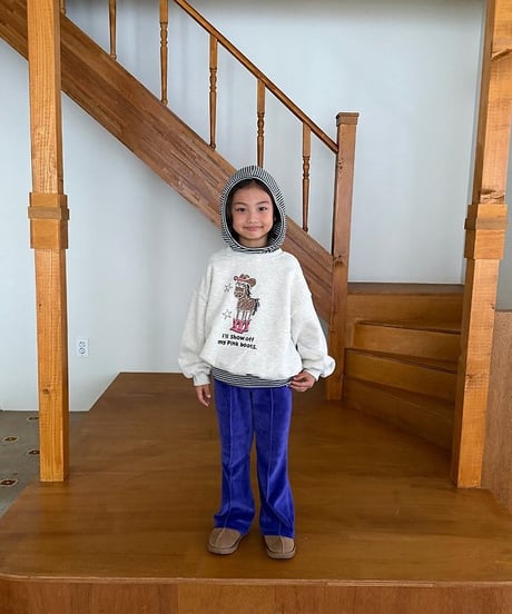 【cantuccistudio】Cowboy Sweatshirt