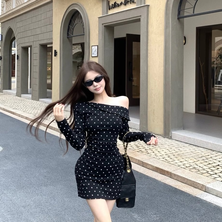 68fd5da0818613e10c21b77a