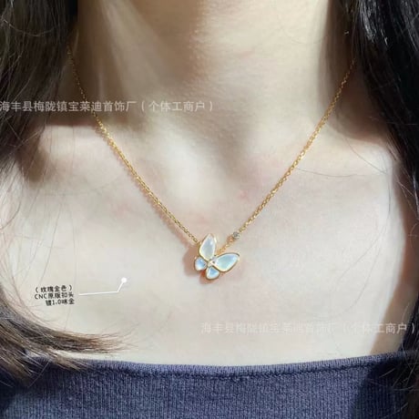 高品質バタフライネックレス7色