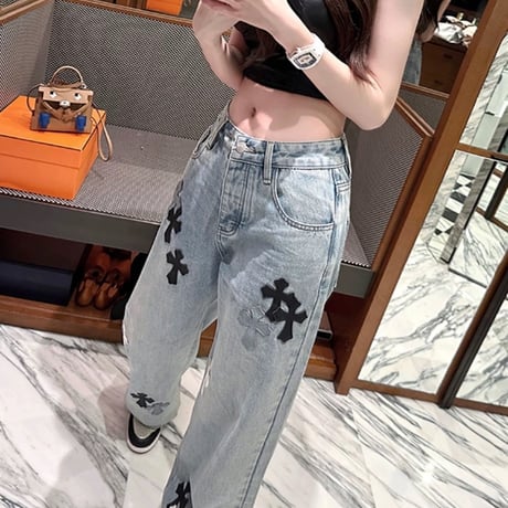 Cross pants