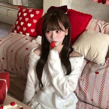 ぽんぽんあざとトップス