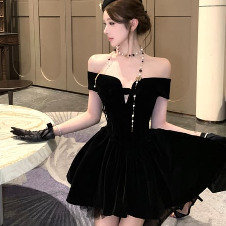 オフショルドレス