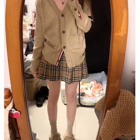 カーデ？スカート?