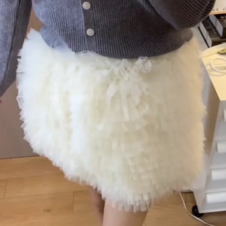 ホワイトフリルスカパン
