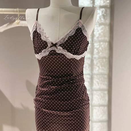 ●dot room wear