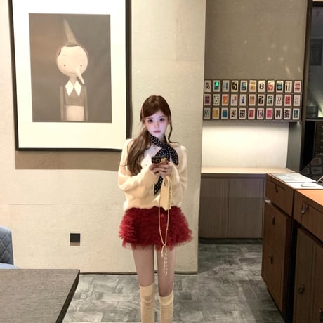 レッドフリルスカート