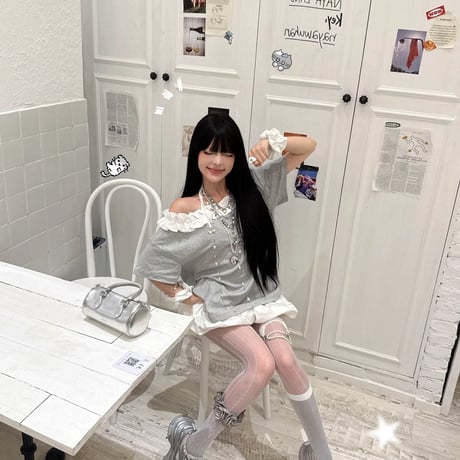ゆるっとフリルトップス