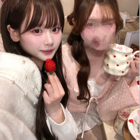 ぽんぽんあざとトップス
