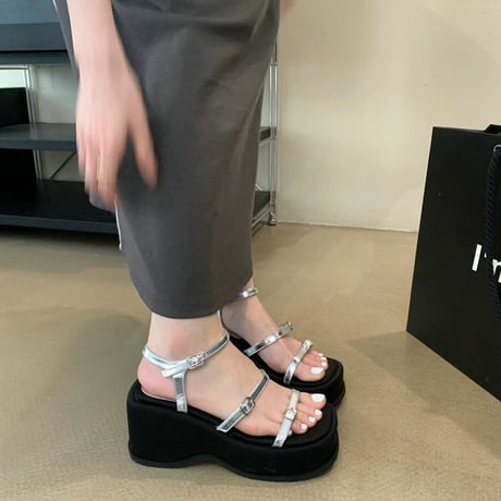 厚底サンダル3色